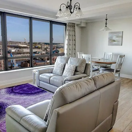 Penthouse With Rooftop Terrace Apartament *